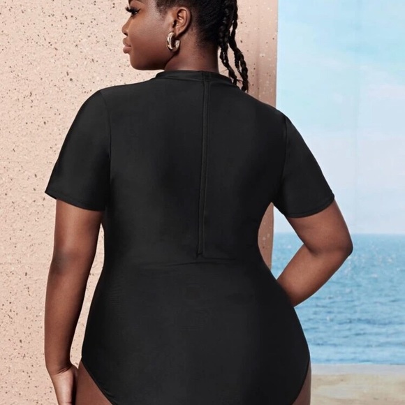 Graphic One piece Swimsuit - Picture 2 of 2